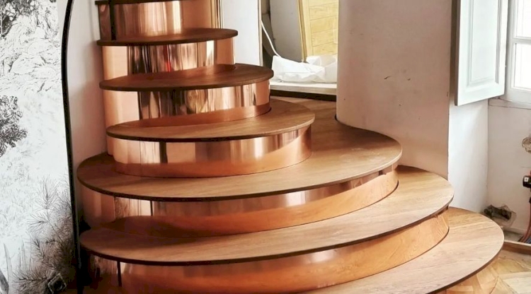 Escalier en cuivre